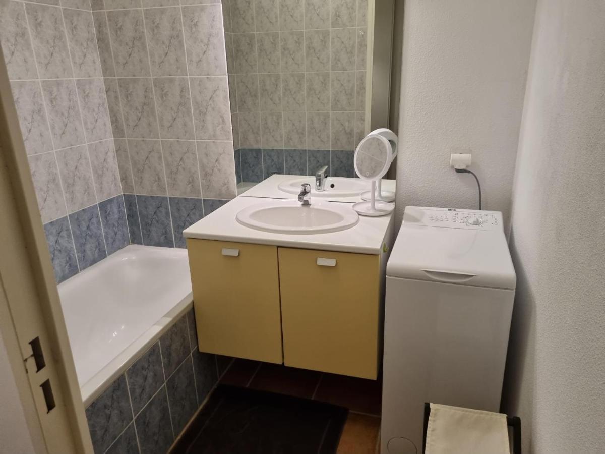 Appartement 1 Chambre Avec Piscine Uzes Ngoại thất bức ảnh